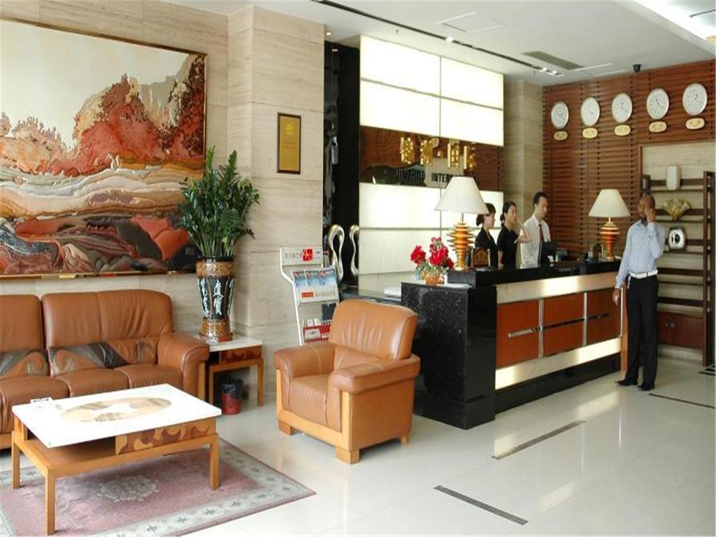 Guangzhou Jinzhou Hotel Екстериор снимка